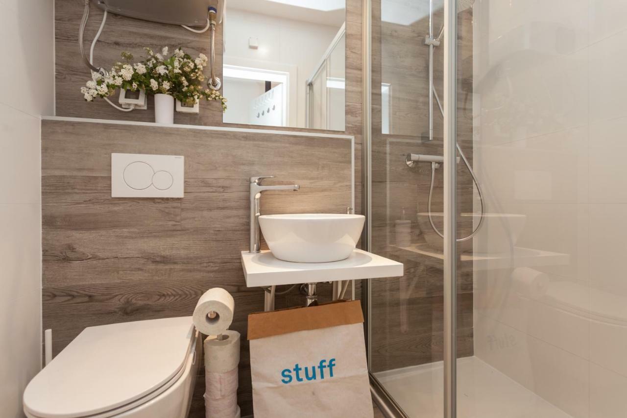 Apartments Stube 4 ロヴィニ エクステリア 写真